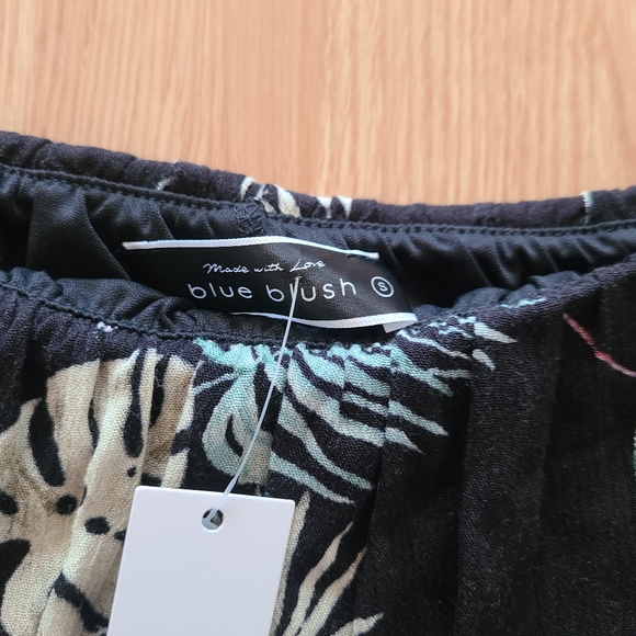 BLUE BLUSH Ruffle Strapless Top - Picture 2 of 3